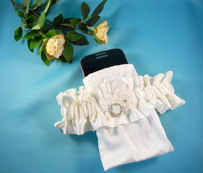 Silk Cell Phone Pocket Garter w/Flowers